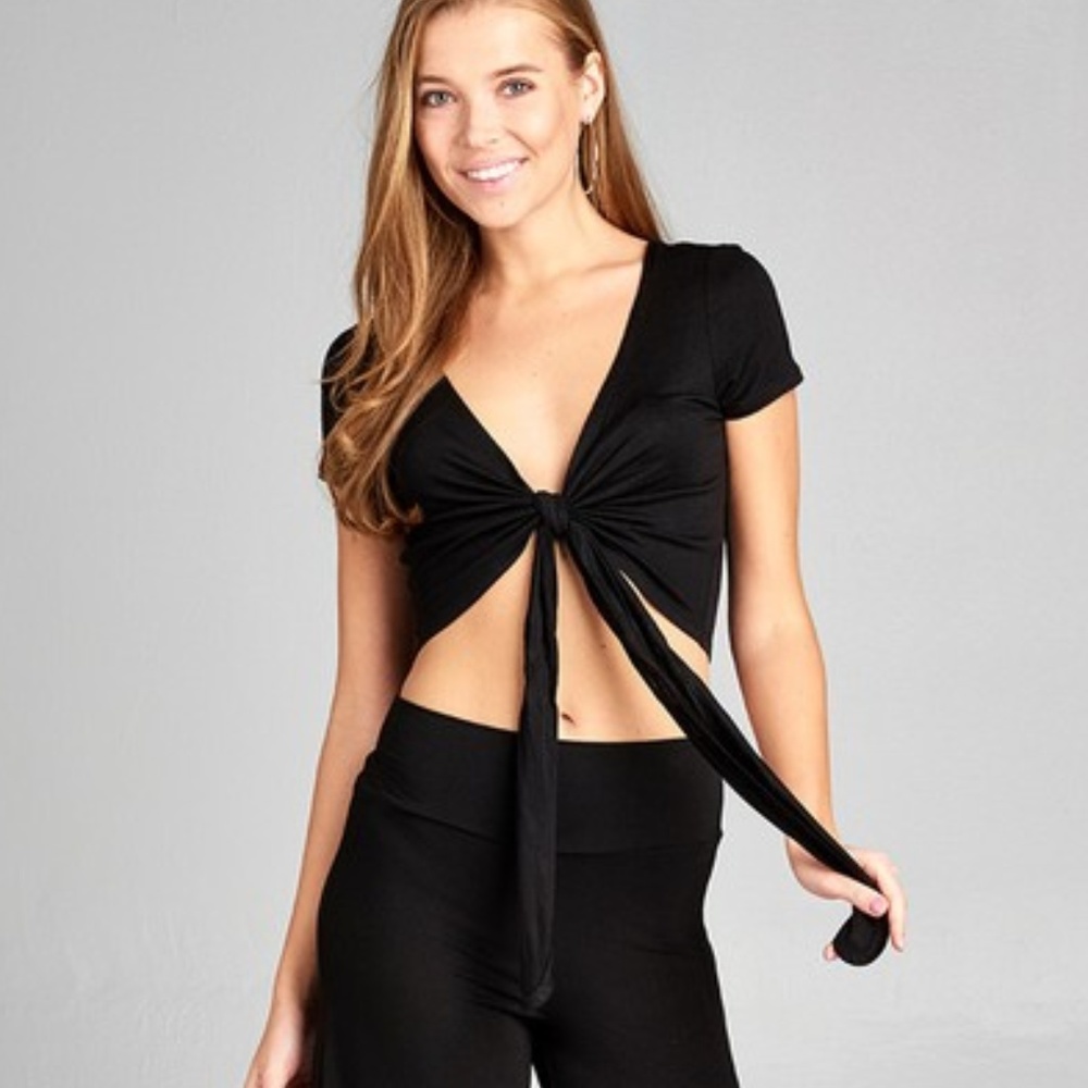 Black Tie front Crop Top